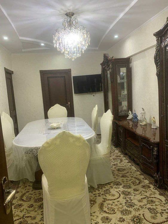 Продам 4-х комнатную квартиру (90кв.м) на Ц-4.Кирпич.4/4/4 — 1
