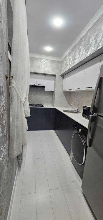 ПРОДАЕТСЯ 3/3/9 на: Ойбек Ор.р:  корейское посольство   76v2 — 5