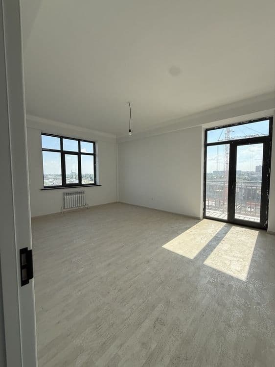 Новостройка 132 м².  4 хона. — 1