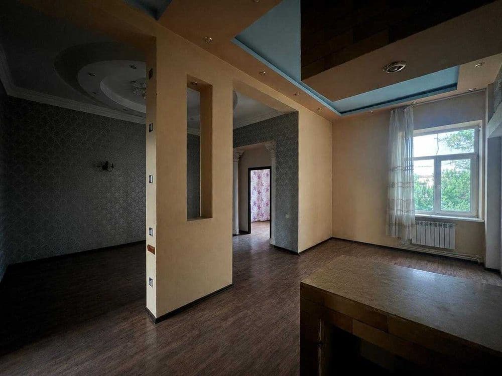 Продаётся 3/4/4, 86 м2, кирпич, Хумо Арена, метро Узбекистан — 1