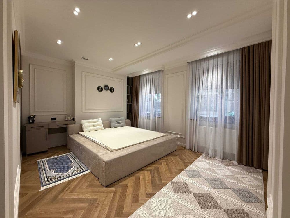 ПРОДАЕТСЯ 4/0-1/8  ЖК "OQSAROY RESIDENCE" на: Паркентская — 3