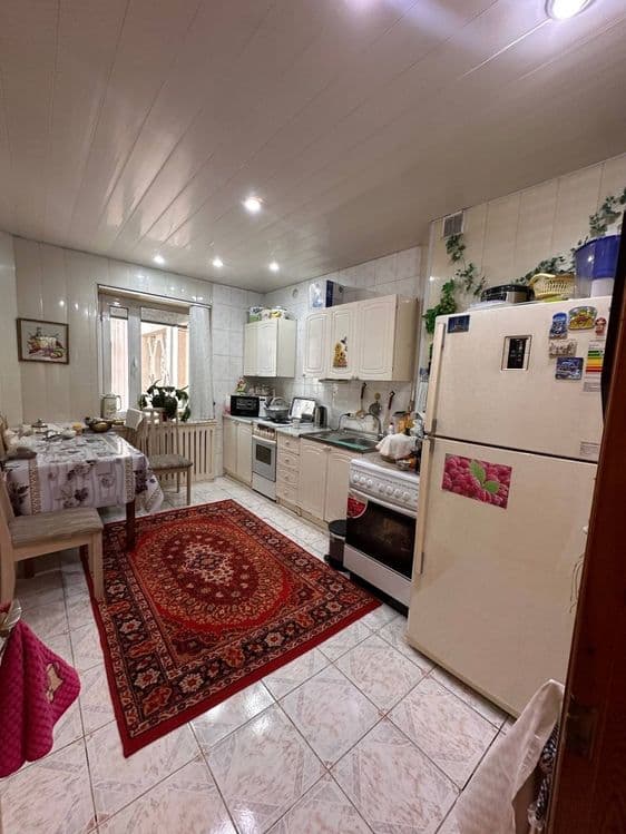 Продам свою квартиру Метро Айбек 4х комнатная — 5