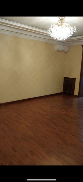 Продается 4-х комнатная, банковская квартира, на метро « Беруний». — 3