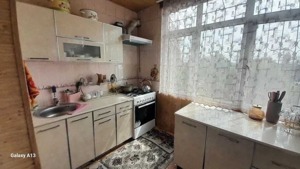 Вторичка!!! мирзо-улугбек, 4комн/4/9, ор-р:  Авайхон, Карасу-6 — 3