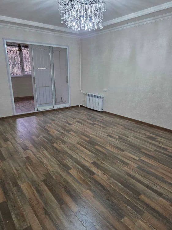 продается СВОЯ 4х комнатная квартира в р-не ц-2. новый ремонт. 4/3/4 — 1