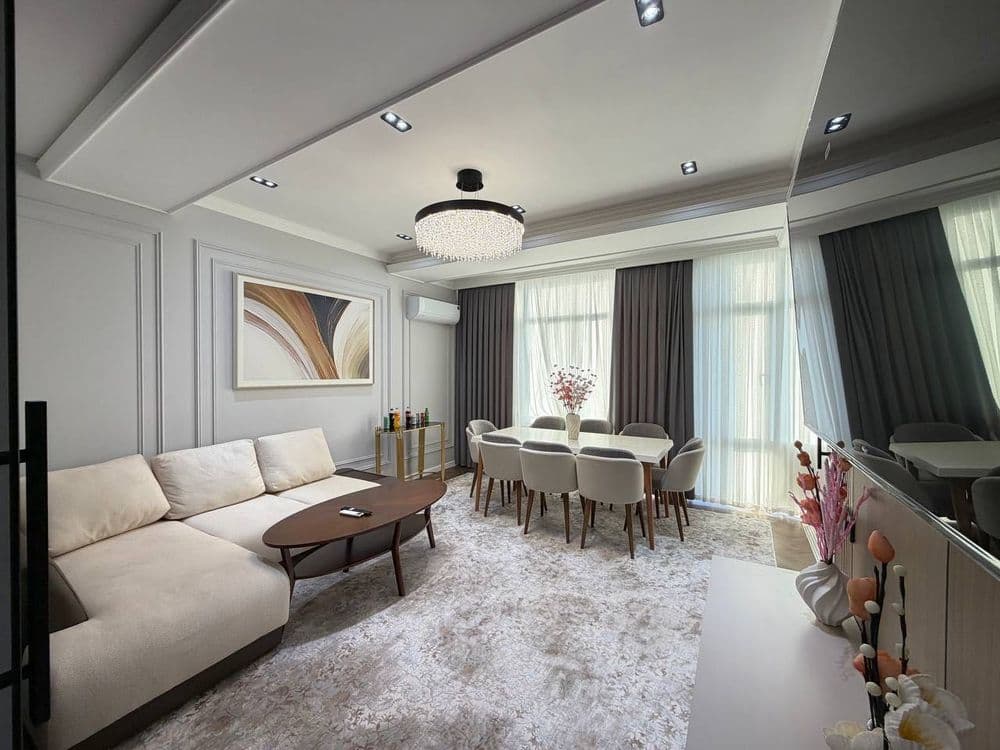 Yakkasaroy City Mall Продается 3 комнатная квартира ремонт Братские м — 1