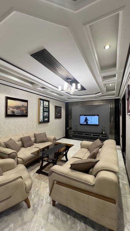 Akay City мирзо подключ дархан центр Площадь: 100 Евро; — 2