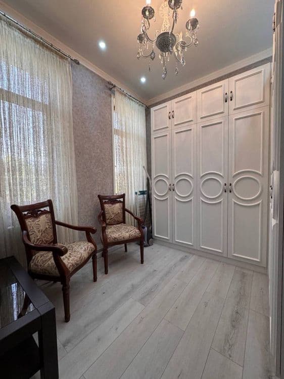 Продается 4х комнатная квартира,Дархан,ул Аккурган,125м2 — 2