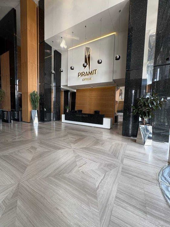 Piramit Towers! 2/22/47, 63 кв. вид в дорогу Мукумий (НБ) — 1