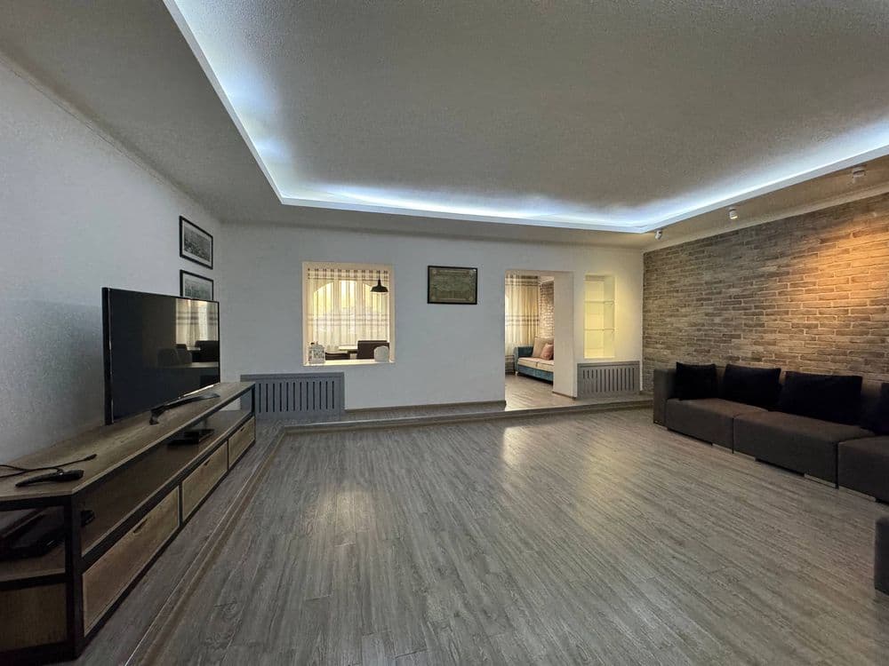 182кв. С обстановкой  Ор-р NRG OYBEK, шох мед, улучшенка — 4