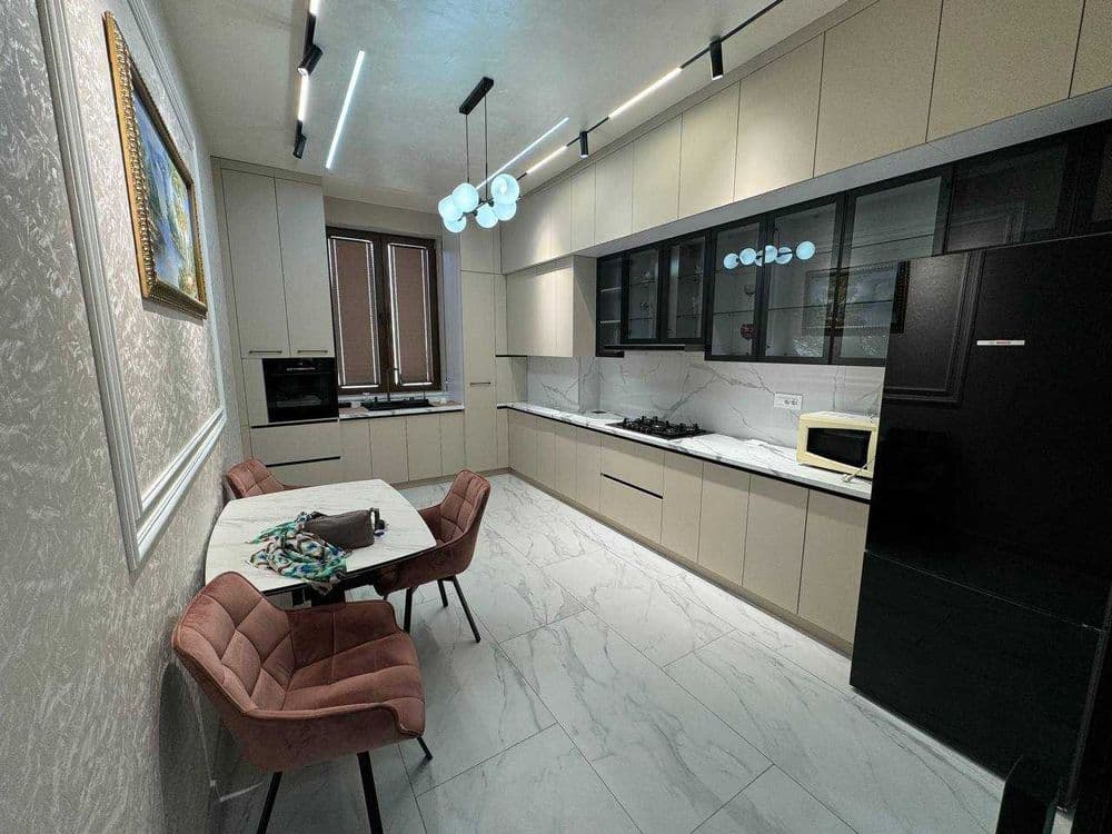 Продается квартира в центре города. ЖК Real House.ID R28 — 2