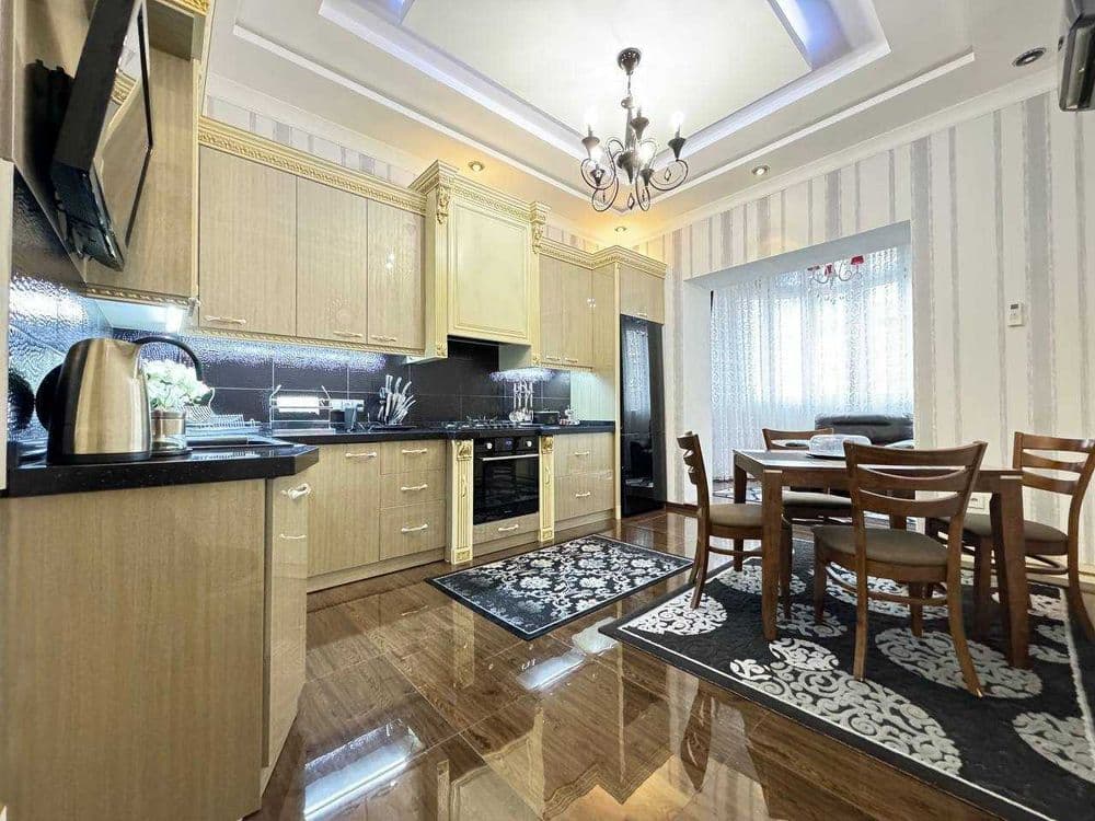 4 комнатная квартира 170м2 + 100м2 Люкс ремонт в Попугайчике на Чехова — 6