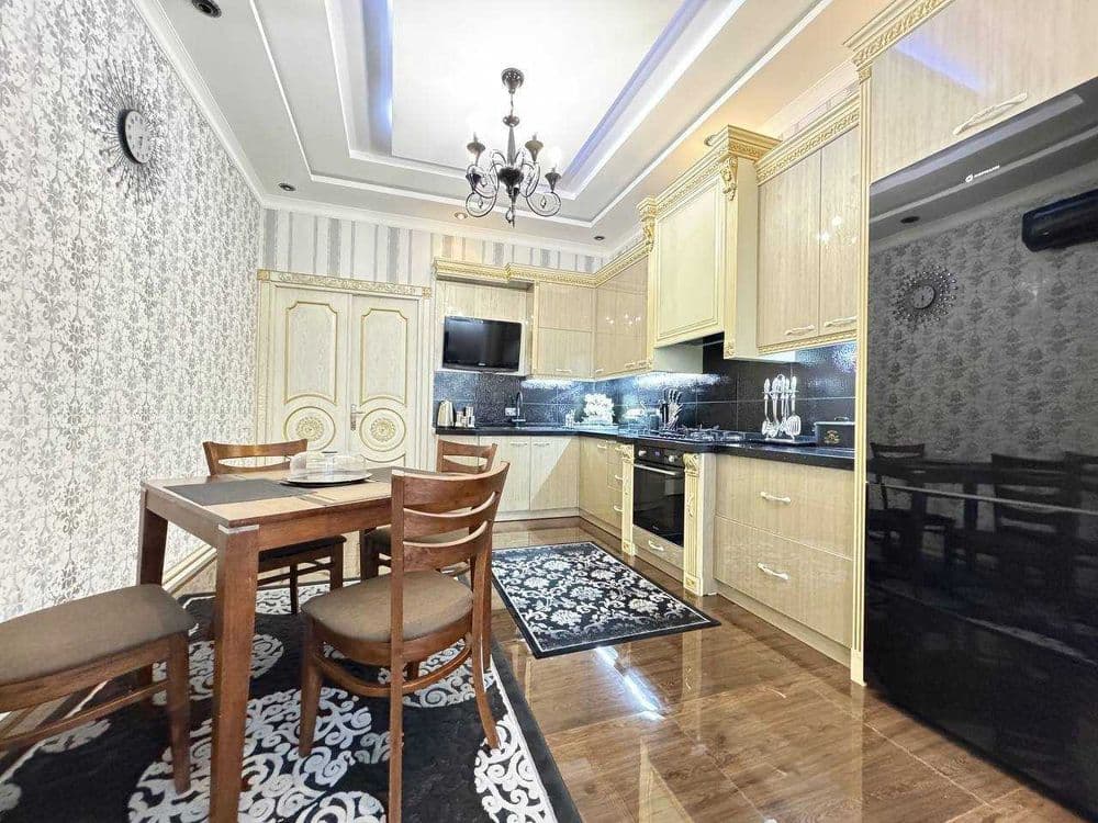4 комнатная квартира 170м2 + 100м2 Люкс ремонт в Попугайчике на Чехова — 7