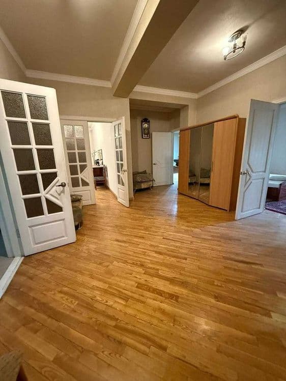 Продается 3  комн  на Ц 1  Экопарк  205 кв.м — 3