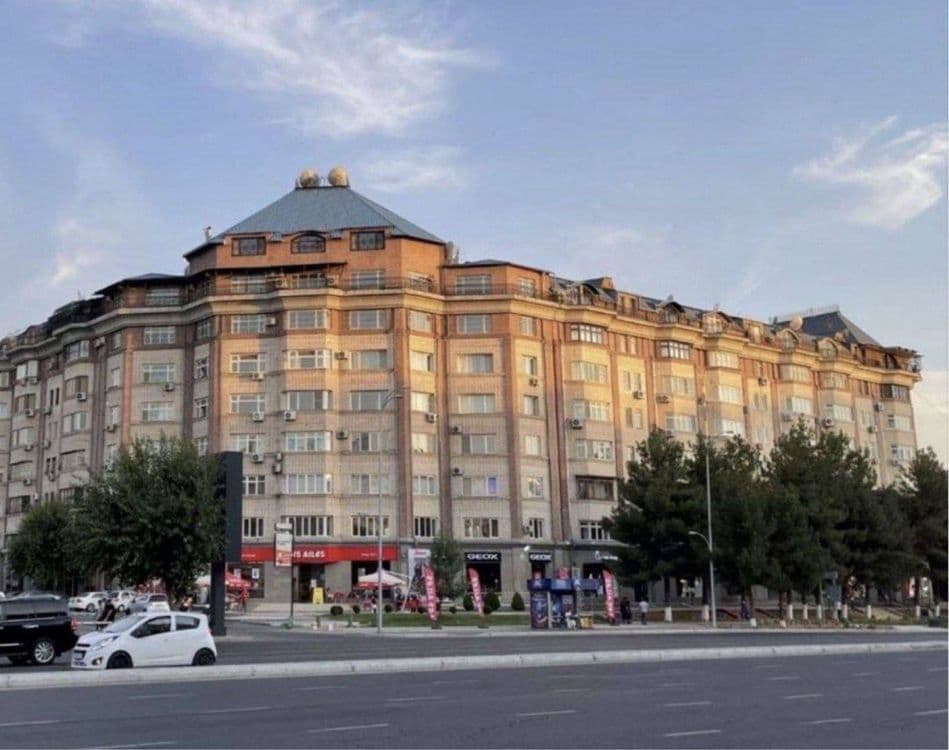 Продается 5 комнатная квартира,Габус,ор-р метро Ойбек,220м2 — 1