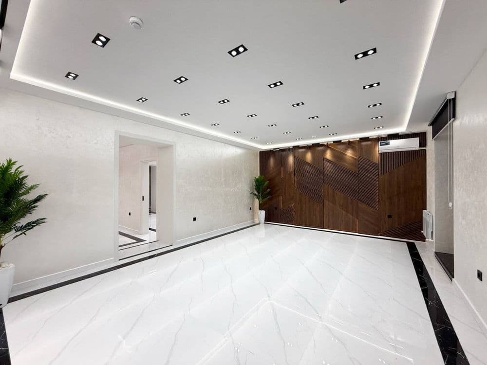 Коммерция 92м² у ЦУМа | 1 линия | доход 2800 | 1 этаж — 5