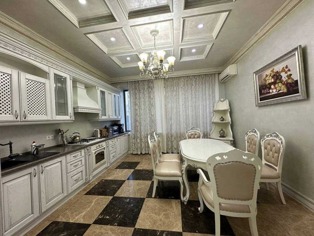 Новостройка Габус, 4-комн, 182 м², Авторский проект, ул. Шевченко — 1