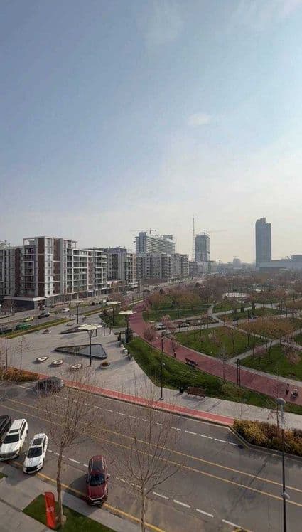 ПРОДАЕТСЯ  Ташкент ситий Бульвар Прямой вид на парк! Каробка! 85 кв.м — 2