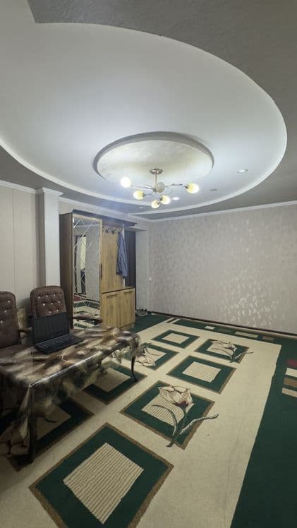 Andijon shahar 2-mikrorayonda 2-qavat 2 xona (3 xona qilingan) uy soti — 2