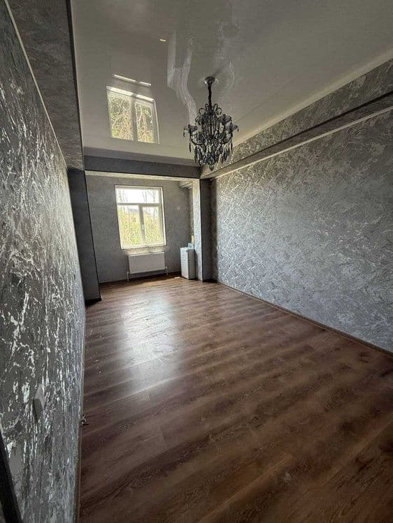 1 хоналик квартира 4 кават кирпичный дом, горгаз, нихол кольцо — 1