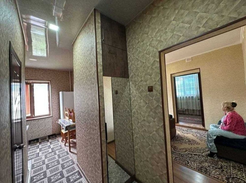 2 хоналик килинган 4 кават кирпичный дом, динамо бозорча — 3