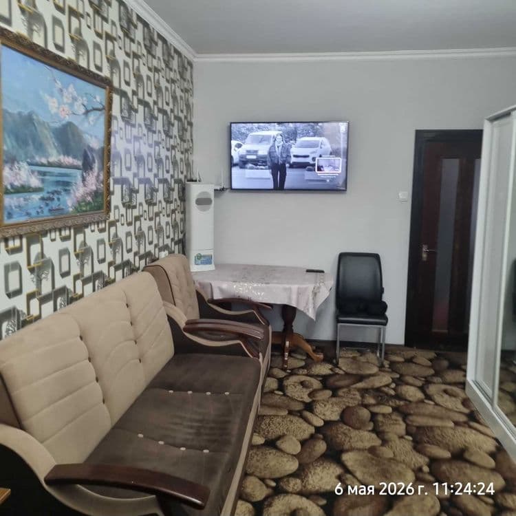 Продаётся 1 ком-я квартира в  галерейном доме (6-мкр Омад) — 2