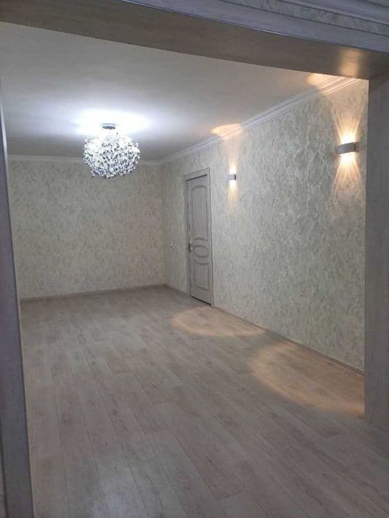 Продается 2 х комнатная квартира в центре .Евроремонт. — 1