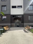 64 kv kvartira sotiladi 1 etajda joylashgan manzil turbaza