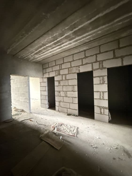 Keng 3 xonali karobka 110 m² sharq — 2
