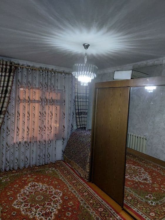1 каватдан 3 хонали квартира сотилади 6 микрорайон — 2