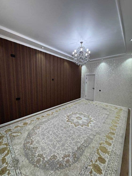 Продаётся 3х комн квартира на 4 этаже Ор-р Файзобод Корзинка — 1