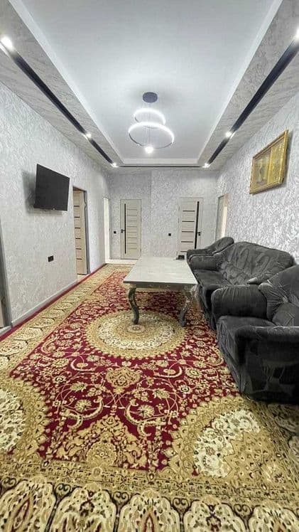 Продаётся 3х квартира на 4 этаж орр 6-МИКР — 3