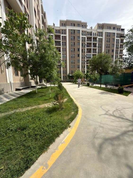 Qarshi sh. Mustaqillik TJMdan 6-etaj 2 xonali 86 kv.mlik uy sotiladi — 2