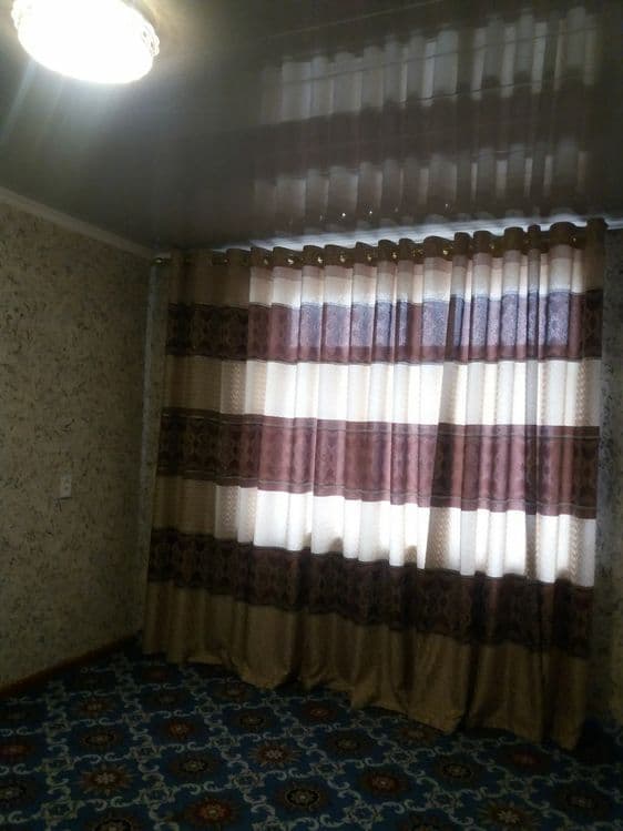 Qarshi Shahar 4 micro rayon chulquvar mahallasi 5 etaj 2 xonali remont — 3