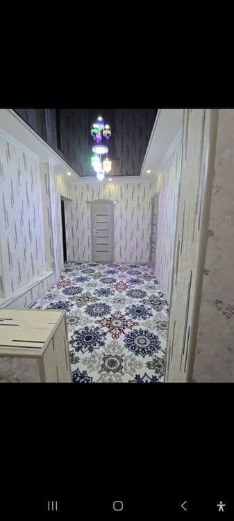 Qarshi shahar vokzaldagi bozor oldida 3 etaj 1 xonali 2 xona qilingan — 2