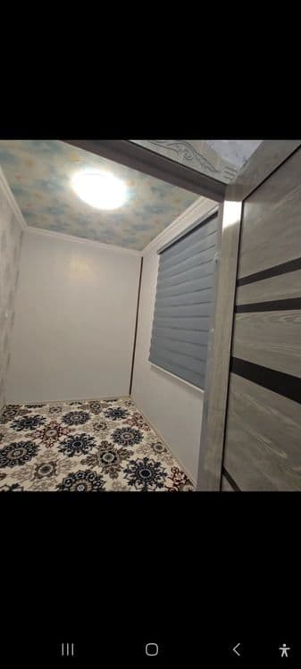 Qarshi shahar vokzaldagi bozor oldida 3 etaj 1 xonali 2 xona qilingan — 3