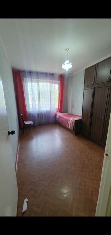 Kvartera gulbozor 3 xona sotiladi — 2