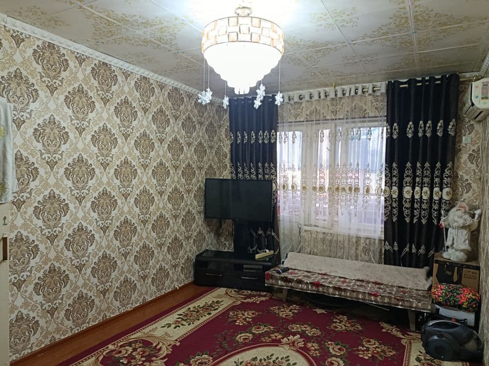 Кв жихозлар бн мактаб богчани олди йулни устида нархини келишамиз 320м — 3