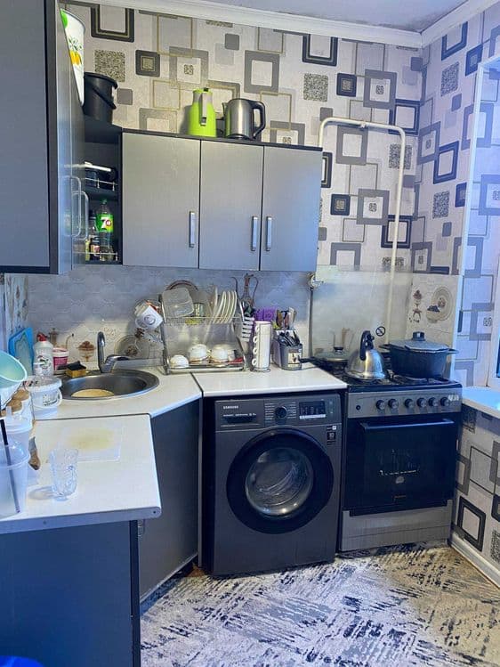 3 xonali kvartira sotiladi, 81 m², 6-mikrorayon — 3