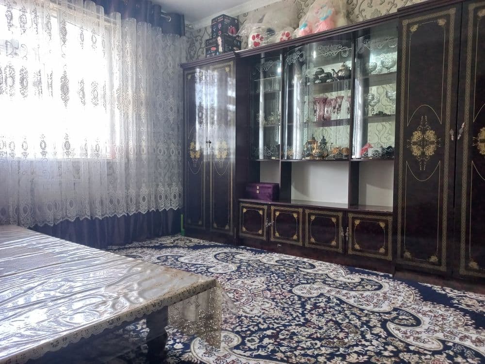 Продаётся 2-х комнатная квартира — 1