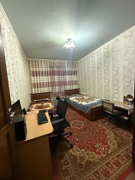 Продаётся 4комнатная квартира — 4