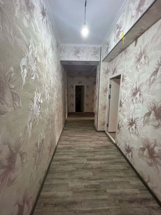 Срочно сотилади 3х 1 этаж — 1