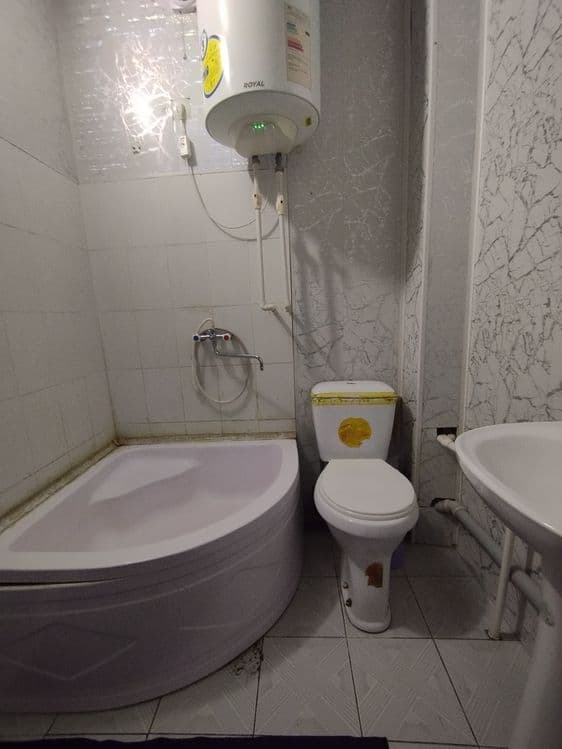 3 xonali Uy 1 etaj — 1