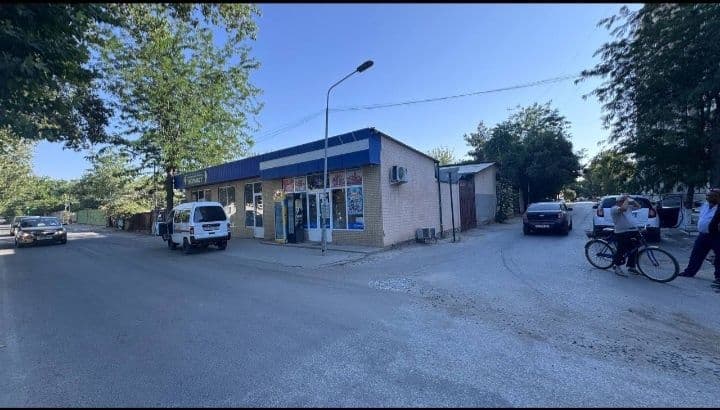 2 та магазин ва 4 хонали уй сотилади. Маклерсиз — 1