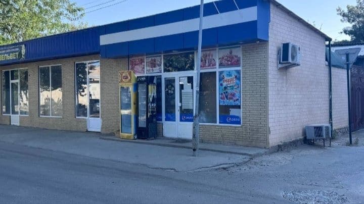 2 та магазин ва 4 хонали уй сотилади. Маклерсиз — 2