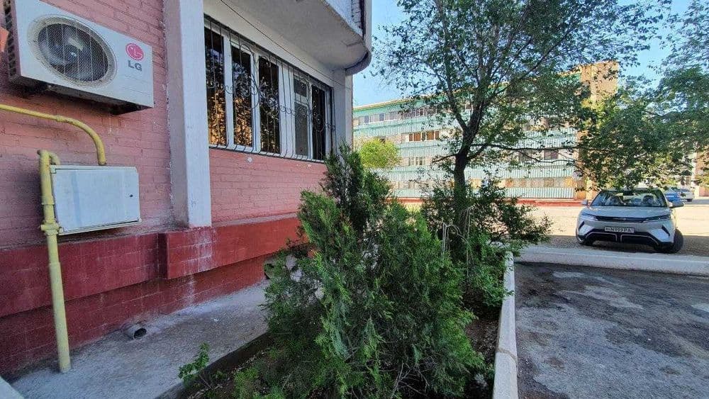 3 ХОНАЛИК УЙ СОТИЛАДИ (Зарафшон шаҳар марказидан) — 1
