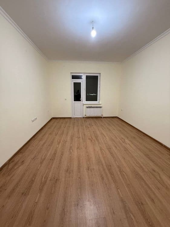 Мотрит сити Корасув 1 да 1 хона 43 квадрат уй сотилади, — 2