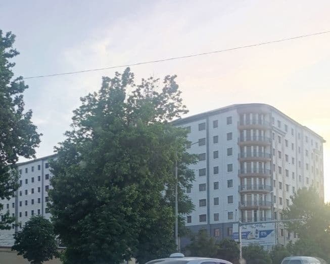 Срочно продаётся  2х-комнатная квартира  коробка — 1