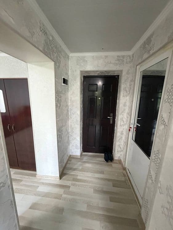 Продается 1 комнатная квартира — 4