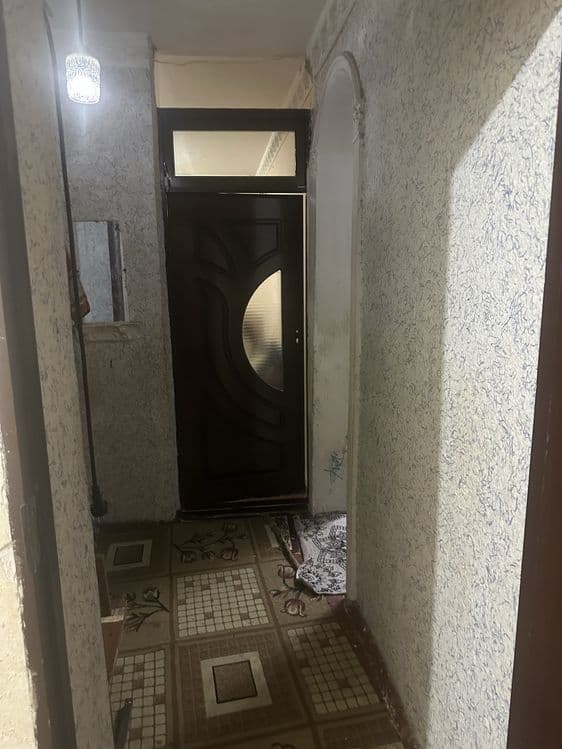 Uy sotiladi shota rustavilida joykashgan objijitada 4 ni 4  da joylash — 2
